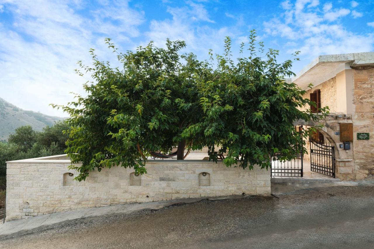 Pagonas Traditional House Apartment *