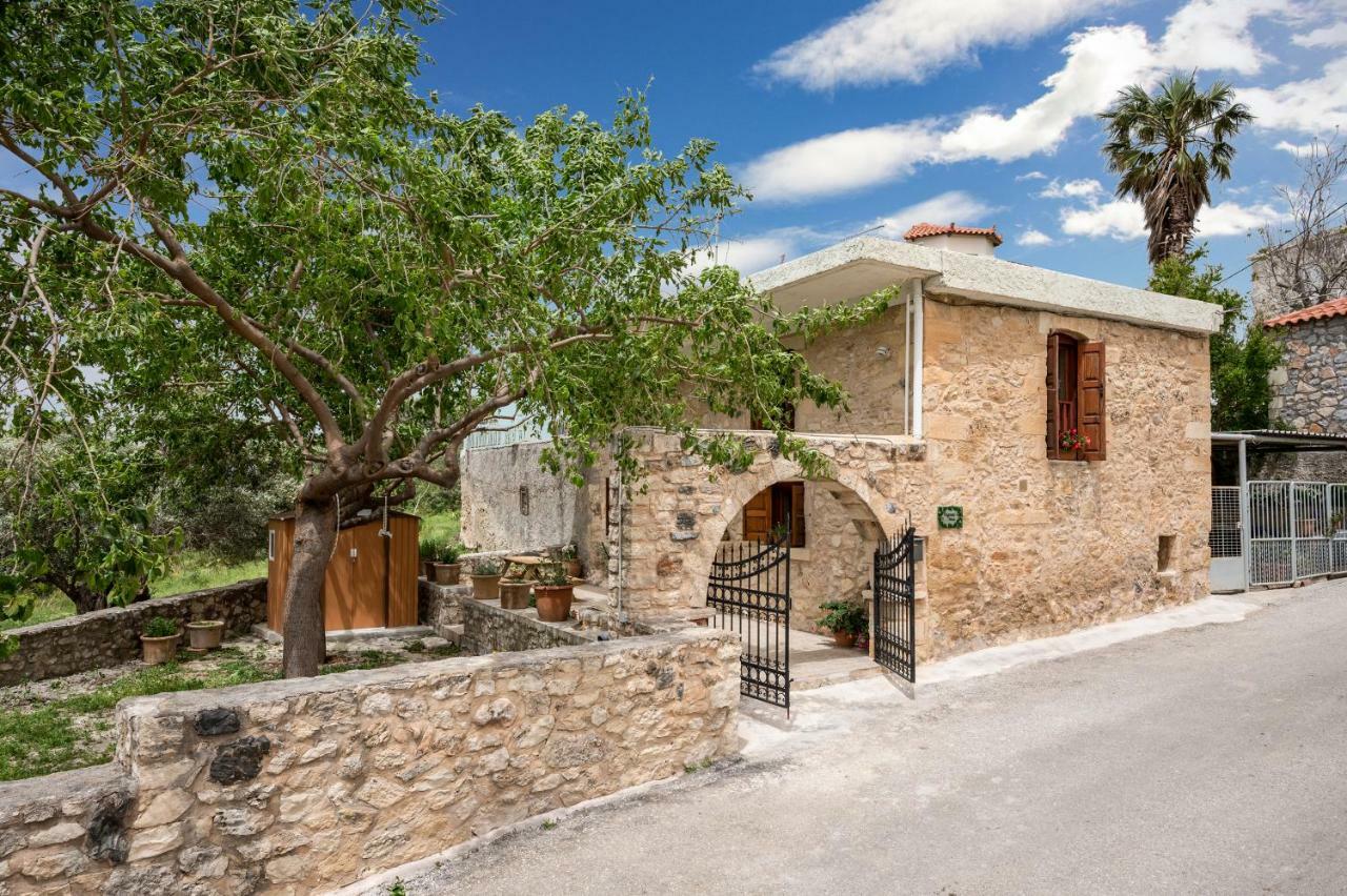 Apartment Pagonas Traditional House *