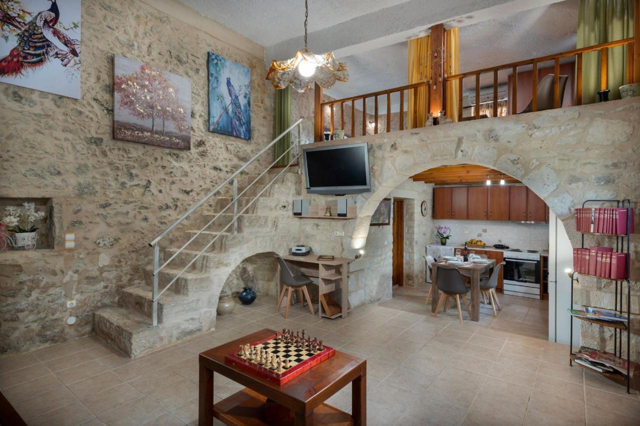 Apartment Pagonas Traditional House