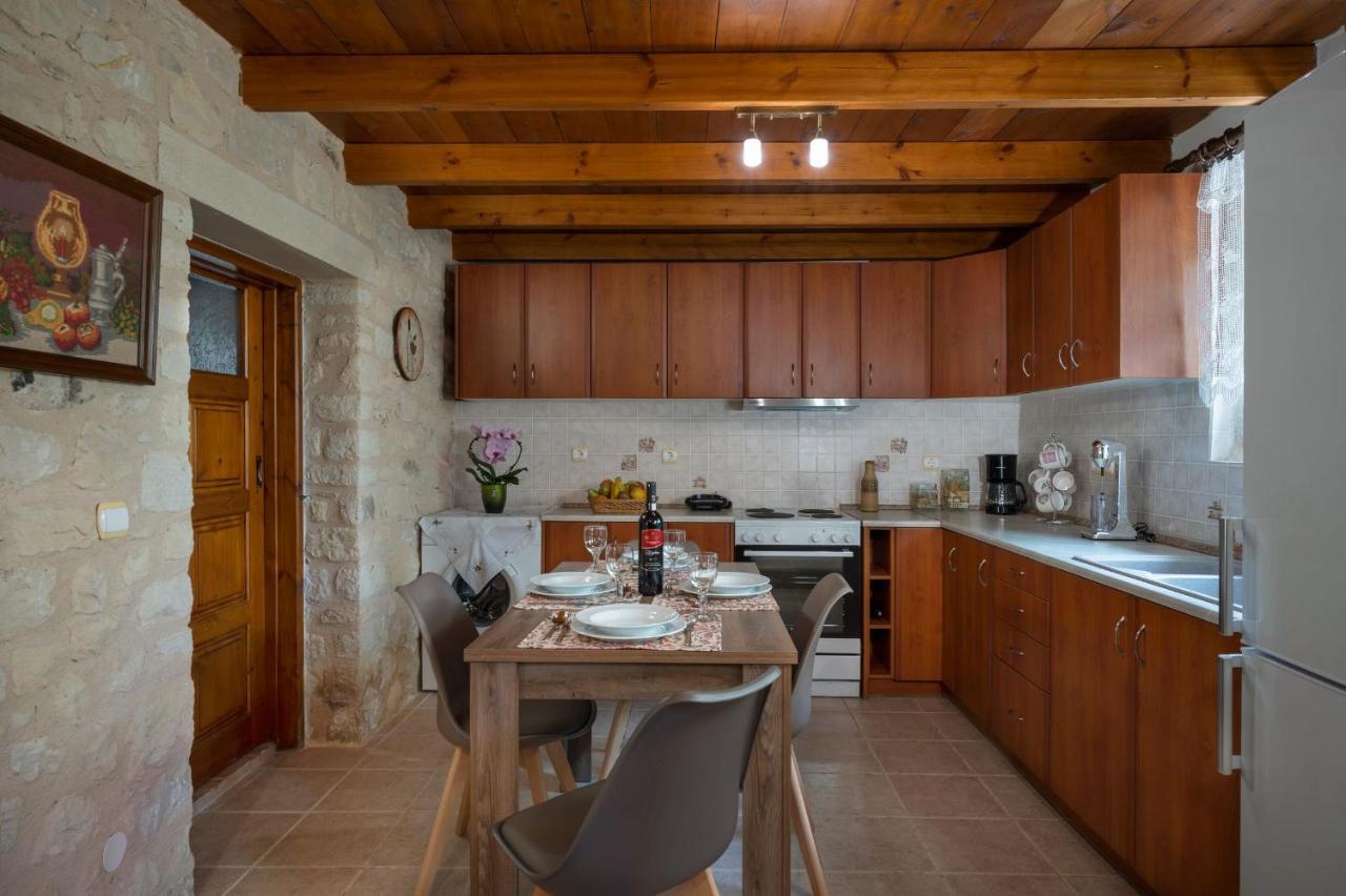 Pagonas Traditional House Apartment Mourion (Apokoronas)